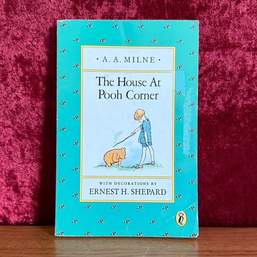 The House on Pooh Corner by A.A. Milne | 1992 | Vintage Puffin Paperback